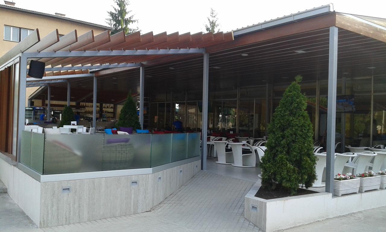 Motel Park Rogatica エクステリア 写真